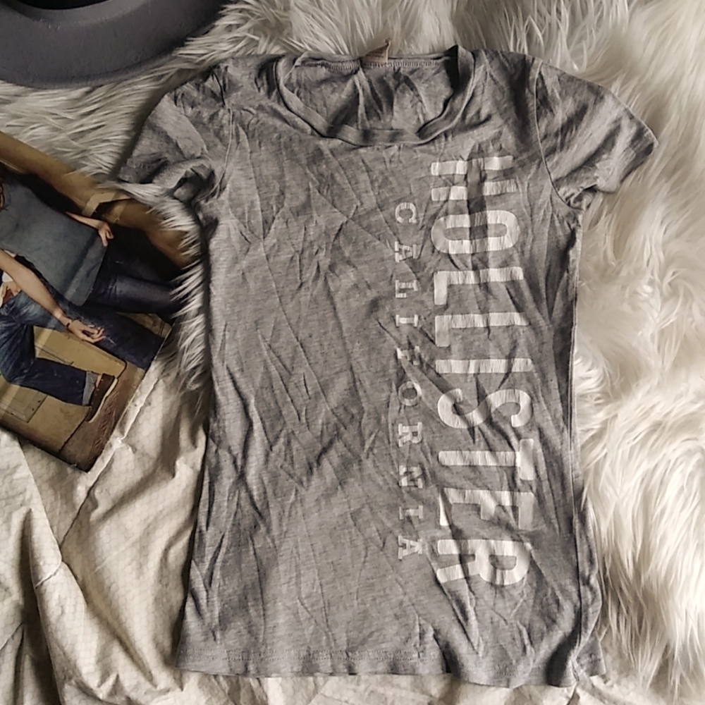 Hollister California tshirt